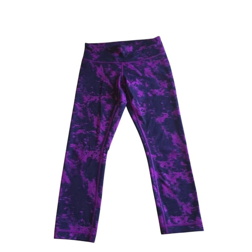 Lululemon womens Sz 4 purple tie dye crop leggings
